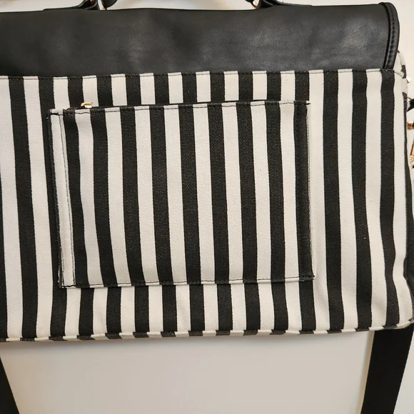 LOVEVOOK Black and White Striped Laptop Bag - Picture 8 of 9